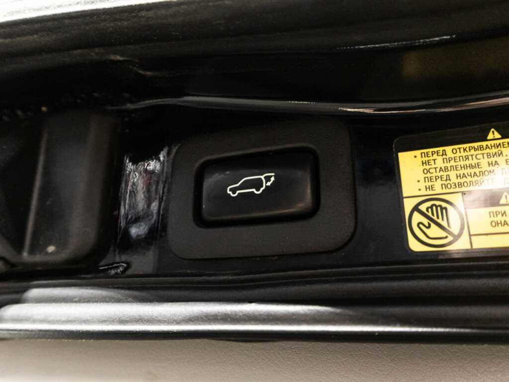 Toyota Land Cruiser с пробегом — 2013 год. Фото: #14