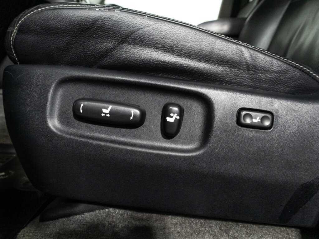 Toyota Land Cruiser с пробегом — 2013 год. Фото: #15