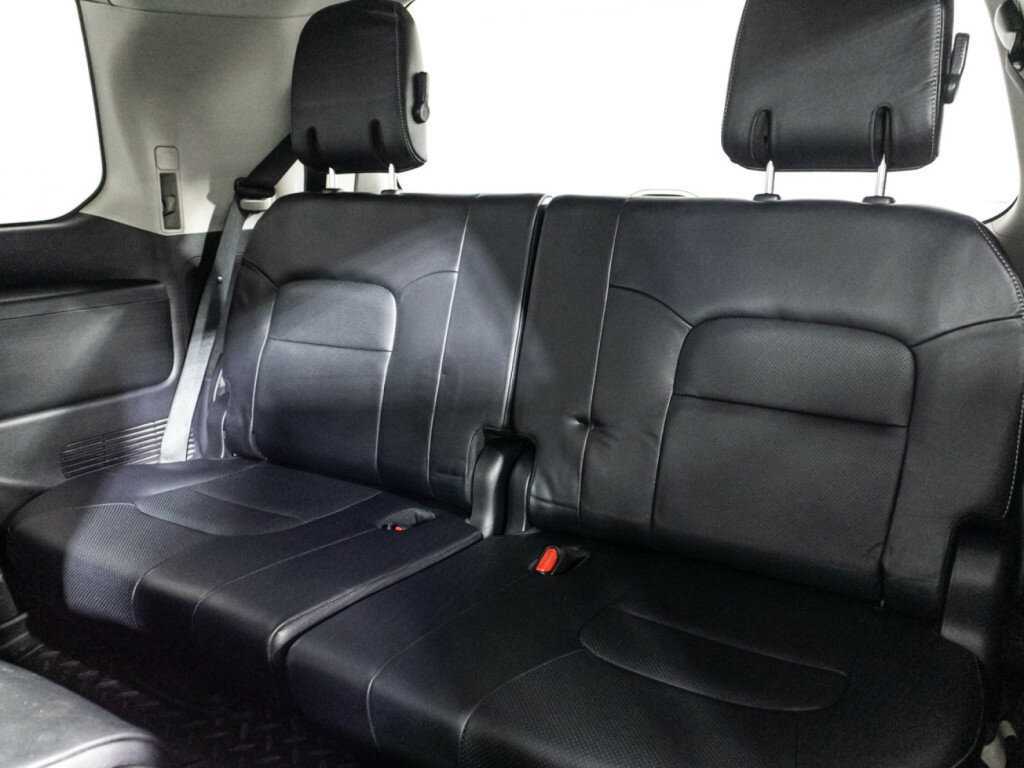 Toyota Land Cruiser с пробегом — 2013 год. Фото: #19