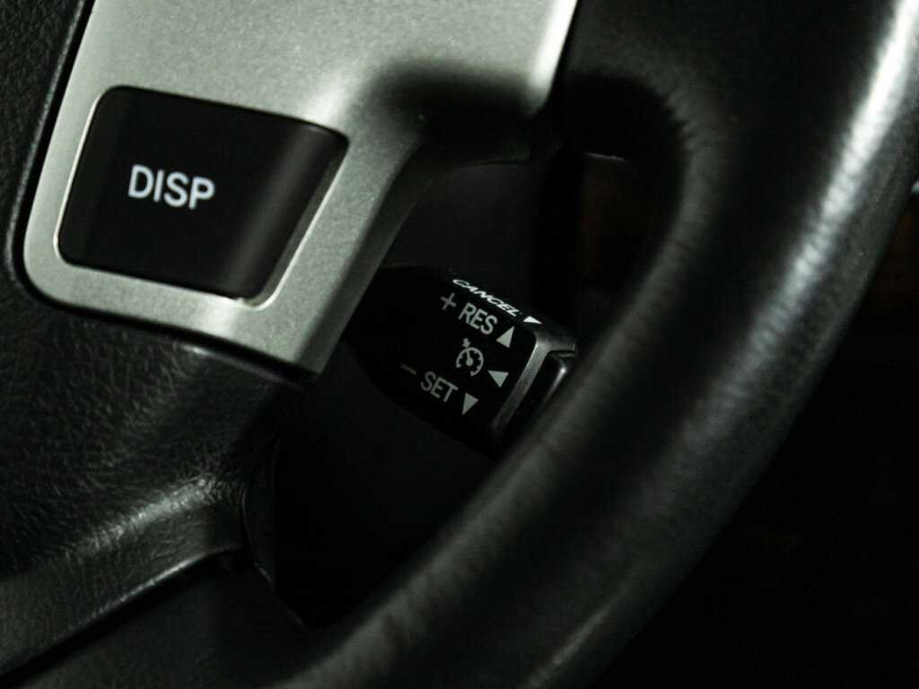 Toyota Land Cruiser с пробегом — 2013 год. Фото: #24