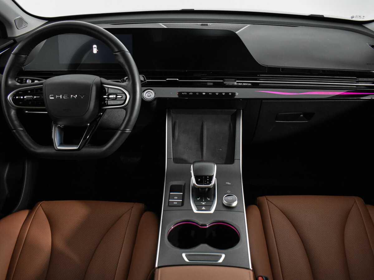 OMODA C5 с пробегом — 2023 год. Фото: #14