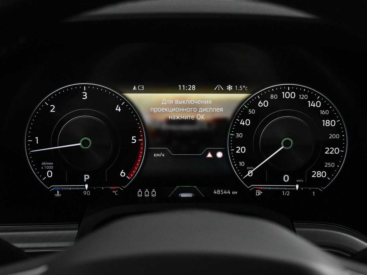 Volkswagen Touareg с пробегом — 2021 год. Фото: #17