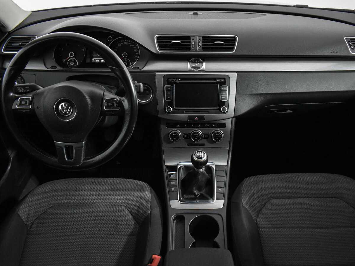 Volkswagen Passat с пробегом — 2011 год. Фото: #15