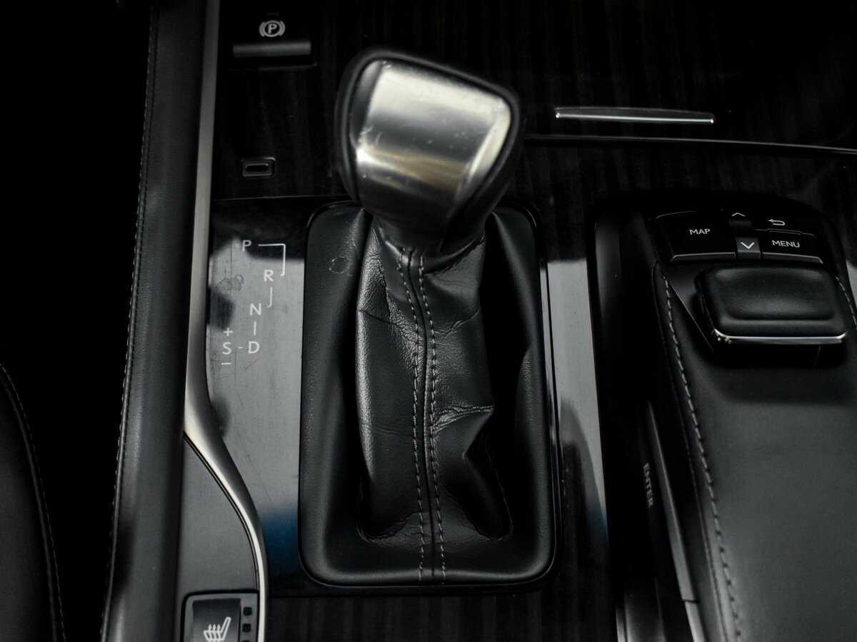 Lexus LX с пробегом — 2018 год. Фото: #7