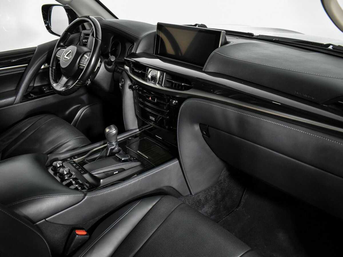 Lexus LX с пробегом — 2018 год. Фото: #15
