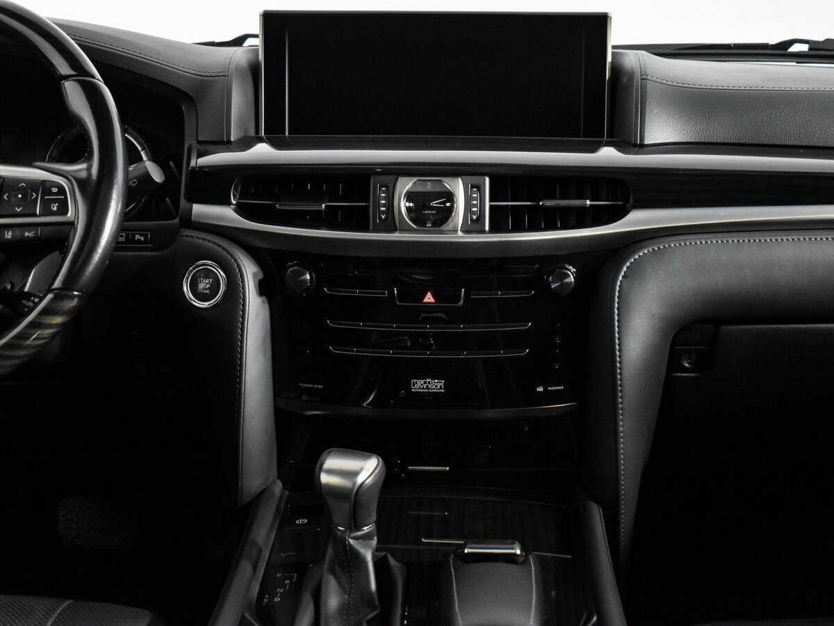 Lexus LX с пробегом — 2018 год. Фото: #17