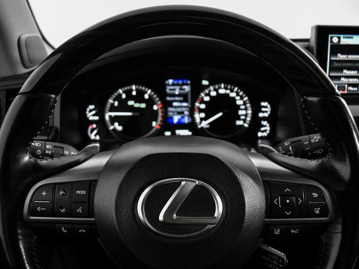 Lexus LX с пробегом — 2018 год. Фото: #22