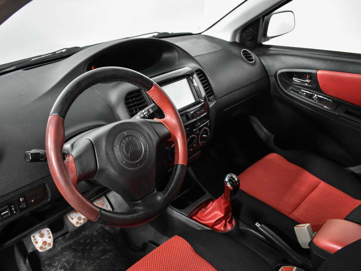 Geely MK Cross с пробегом — 2012 год. Фото: #8