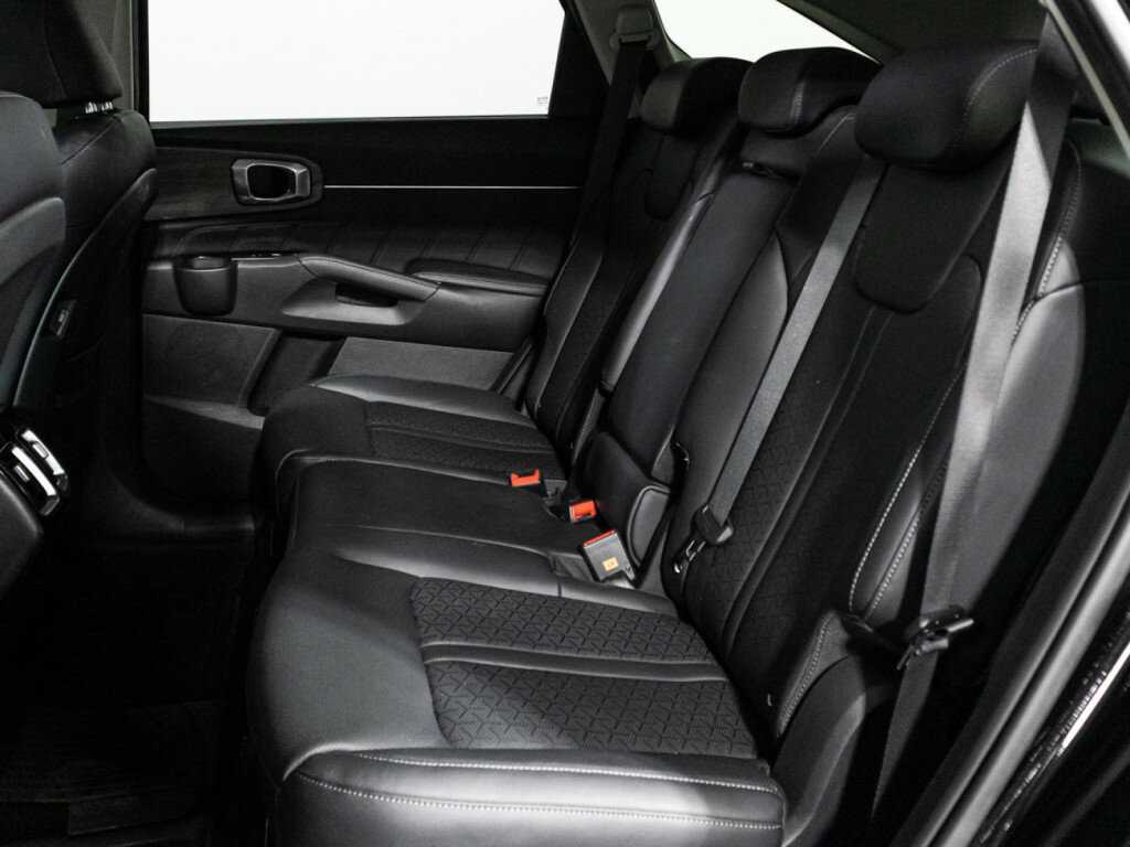 Kia Sorento с пробегом — 2021 год. Фото: #9