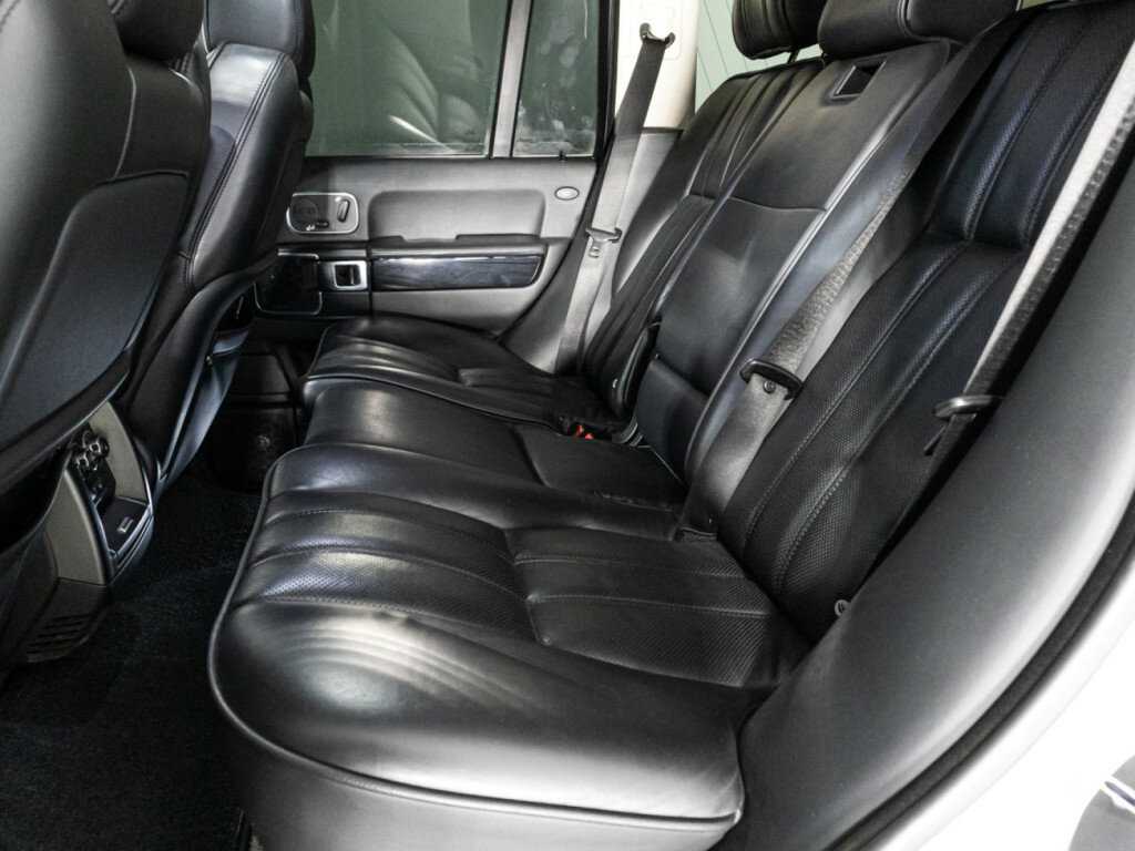 Land Rover Range Rover с пробегом — 2011 год. Фото: #8