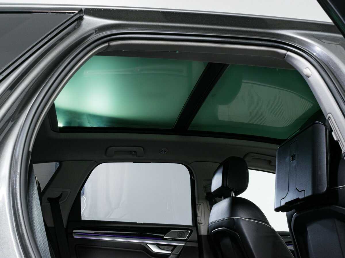 Volkswagen Touareg с пробегом — 2019 год. Фото: #14