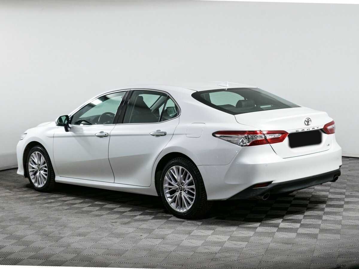 Toyota Camry с пробегом — 2018 год. Фото: #5