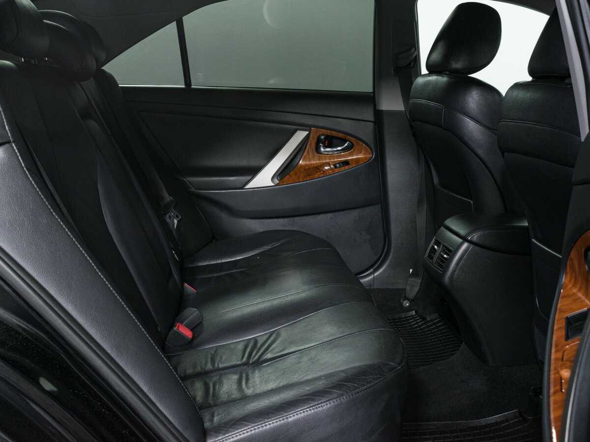 Toyota Camry с пробегом — 2008 год. Фото: #8