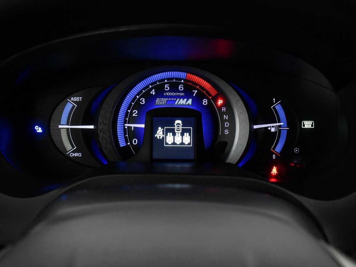 Honda Insight с пробегом — 2010 год. Фото: #21