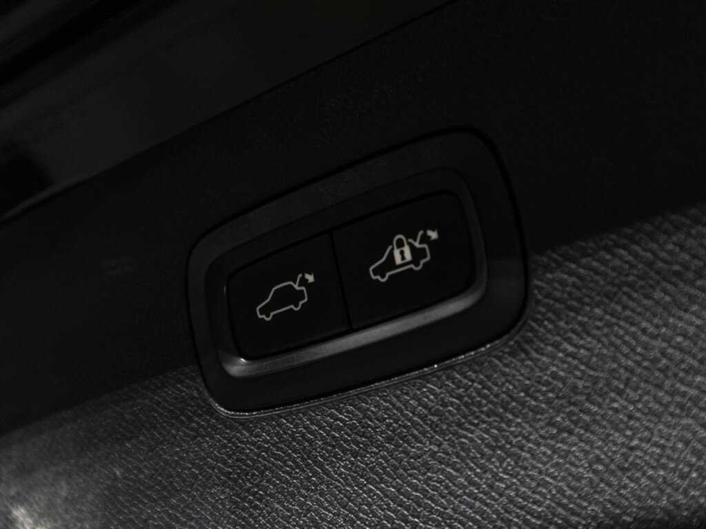 Volvo XC90 с пробегом — 2015 год. Фото: #13