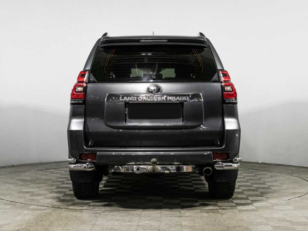 Toyota Land Cruiser Prado с пробегом — 2018 год. Фото: #4