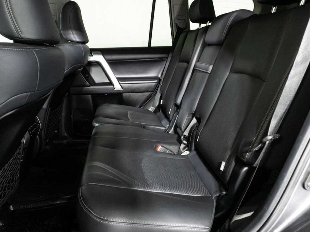 Toyota Land Cruiser Prado с пробегом — 2018 год. Фото: #7