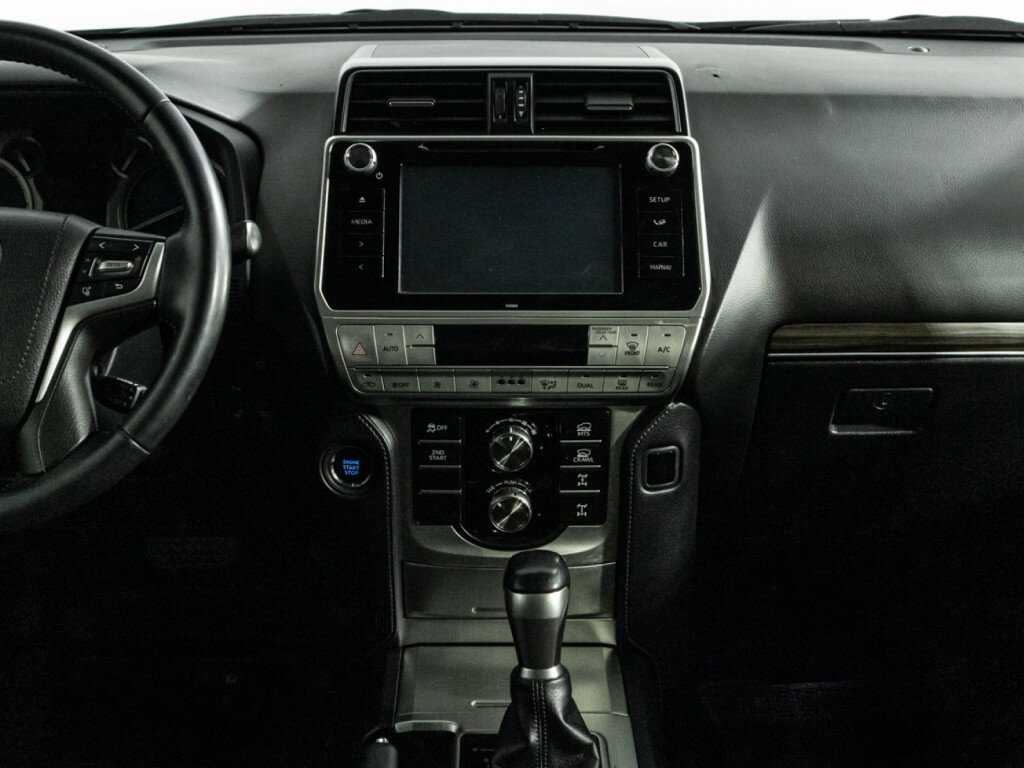 Toyota Land Cruiser Prado с пробегом — 2018 год. Фото: #11