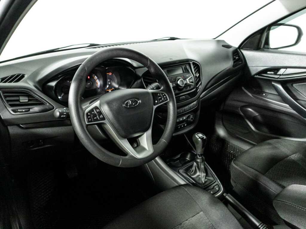 Lada (ВАЗ) Vesta с пробегом — 2019 год. Фото: #10