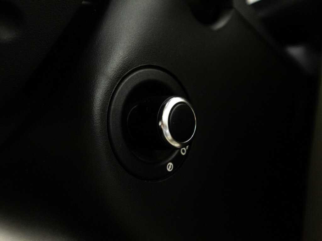 Land Rover Range Rover Sport с пробегом — 2015 год. Фото: #23