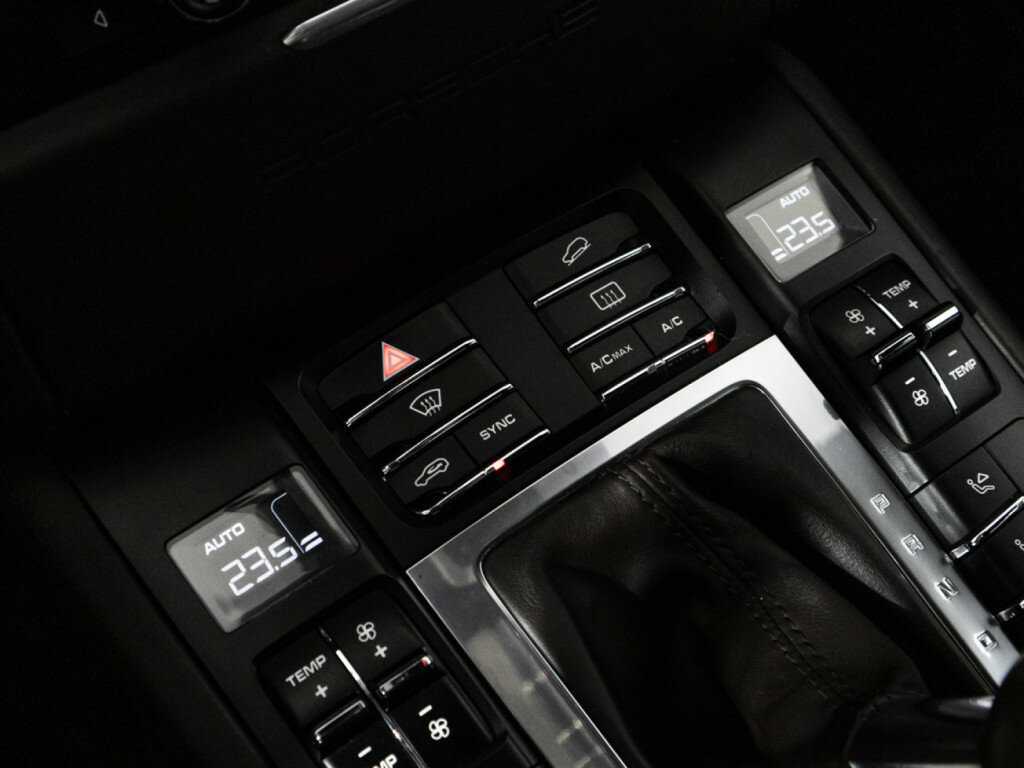 Porsche Macan с пробегом — 2014 год. Фото: #18