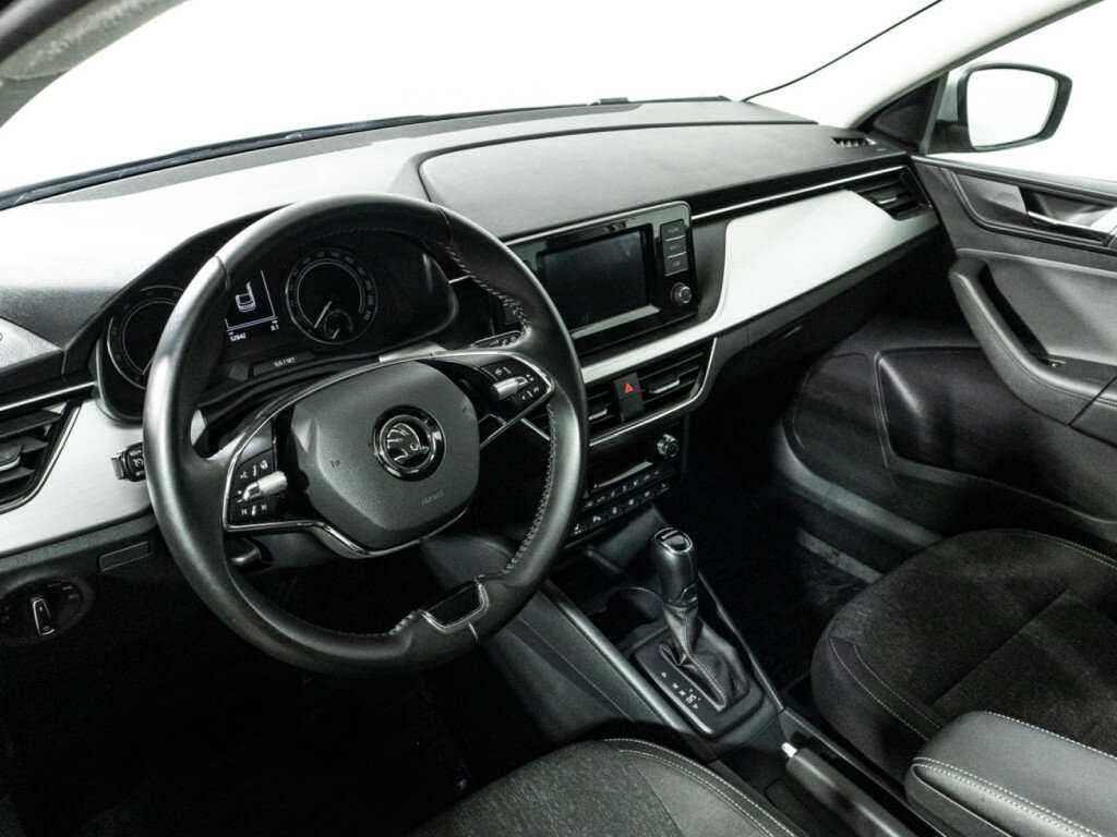 Skoda Rapid с пробегом — 2021 год. Фото: #10