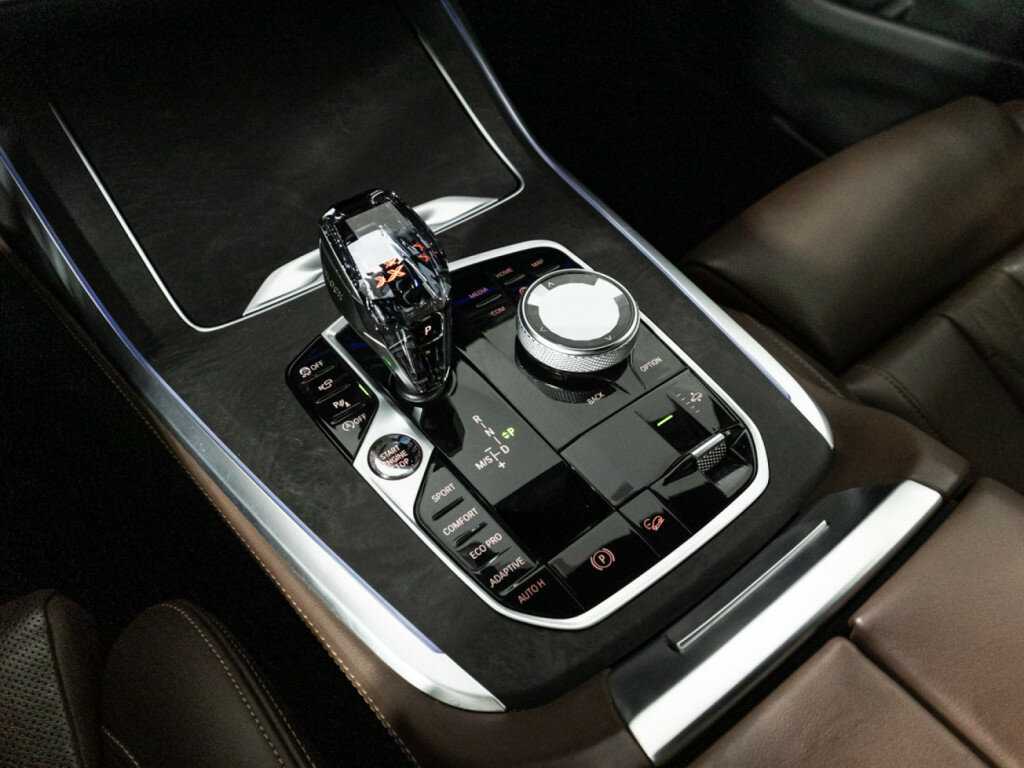 BMW X7 с пробегом — 2022 год. Фото: #24