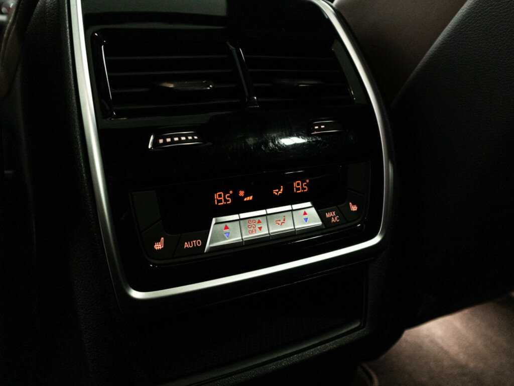 BMW X7 с пробегом — 2022 год. Фото: #31