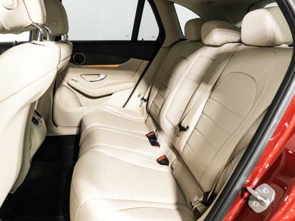 Mercedes-Benz GLC с пробегом — 2017 год. Фото: #9