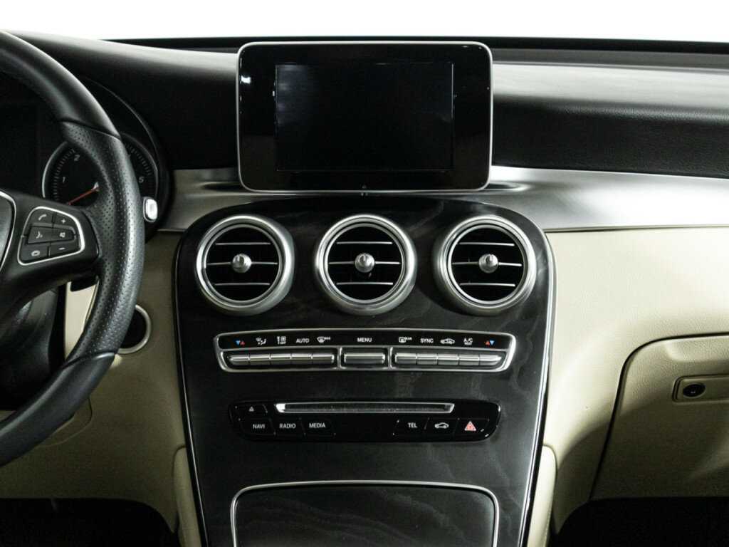 Mercedes-Benz GLC с пробегом — 2017 год. Фото: #13