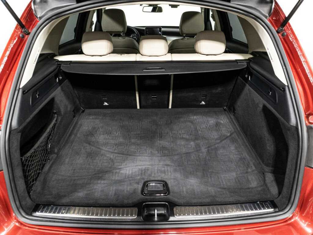 Mercedes-Benz GLC с пробегом — 2017 год. Фото: #14