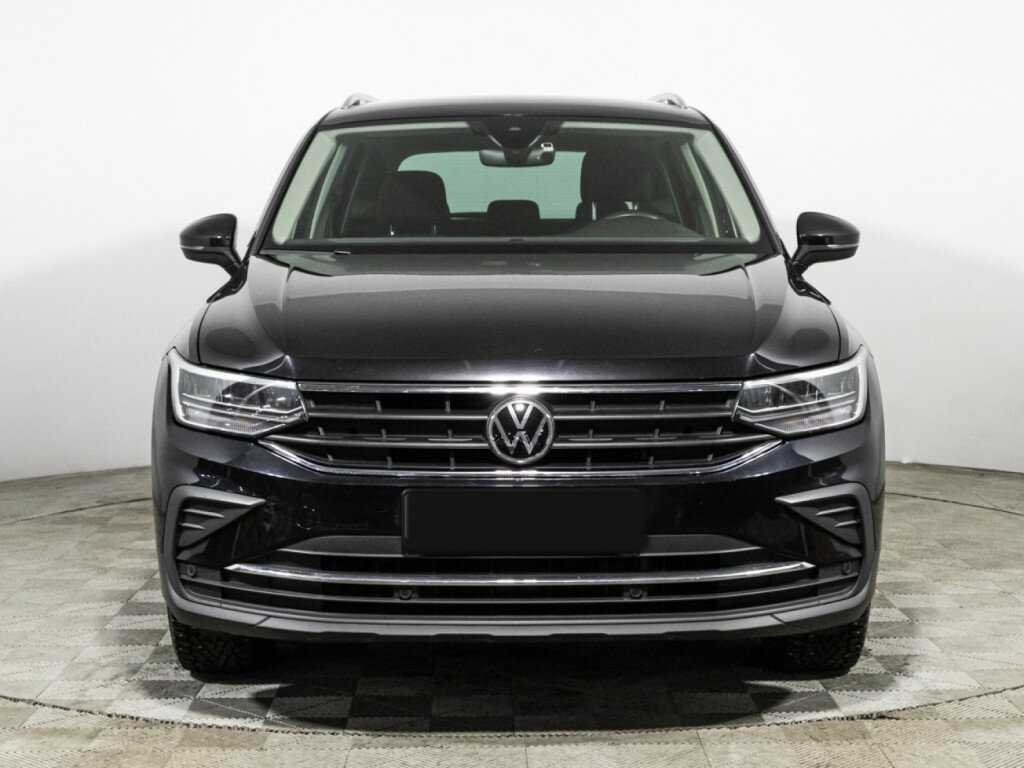 Volkswagen Tiguan с пробегом — 2021 год. Фото: #1