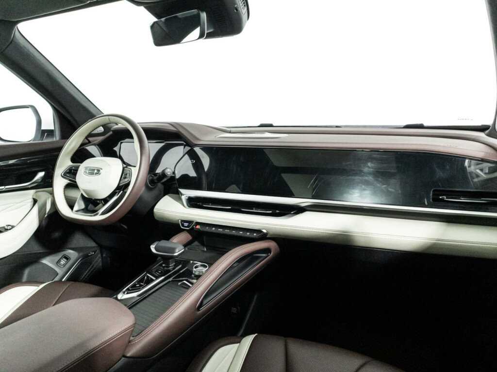 Geely Monjaro с пробегом — 2023 год. Фото: #8