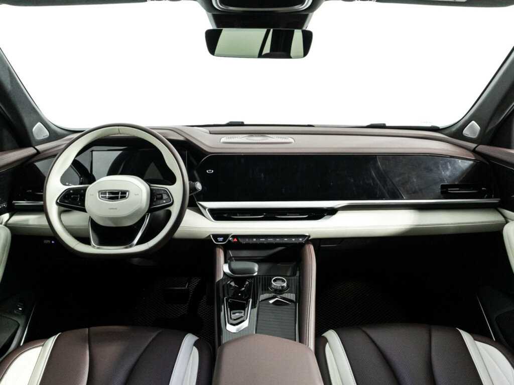 Geely Monjaro с пробегом — 2023 год. Фото: #12