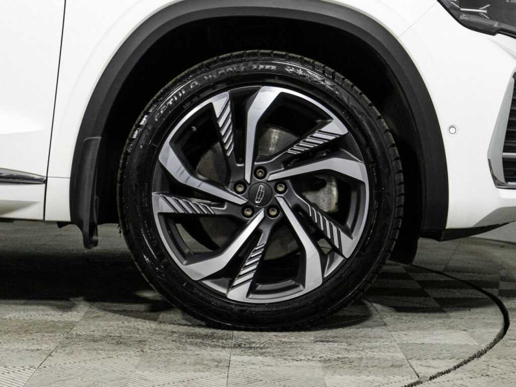 Geely Monjaro с пробегом — 2023 год. Фото: #28