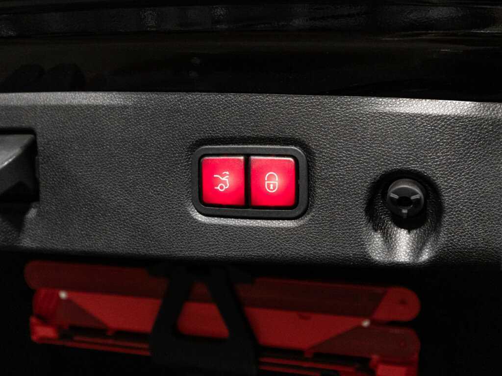 Mercedes-Benz CLS с пробегом — 2014 год. Фото: #22