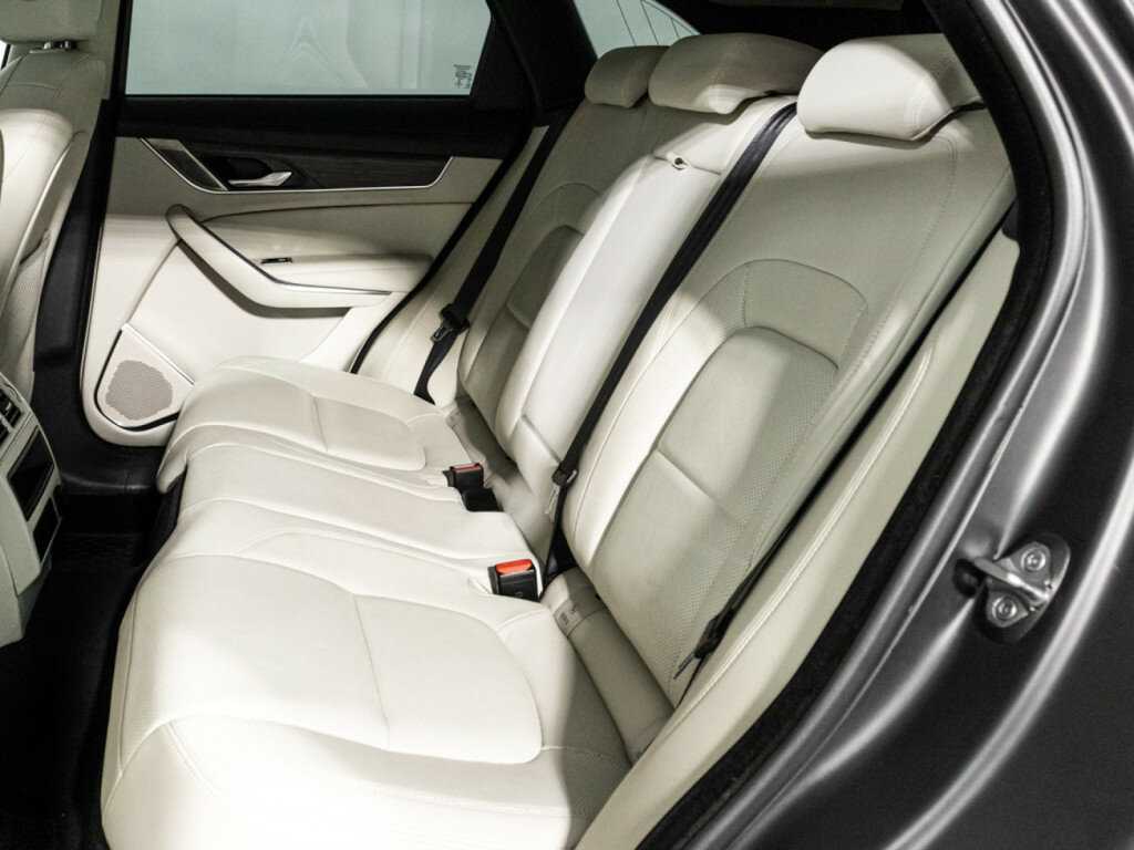 Jaguar F-Pace с пробегом — 2022 год. Фото: #9