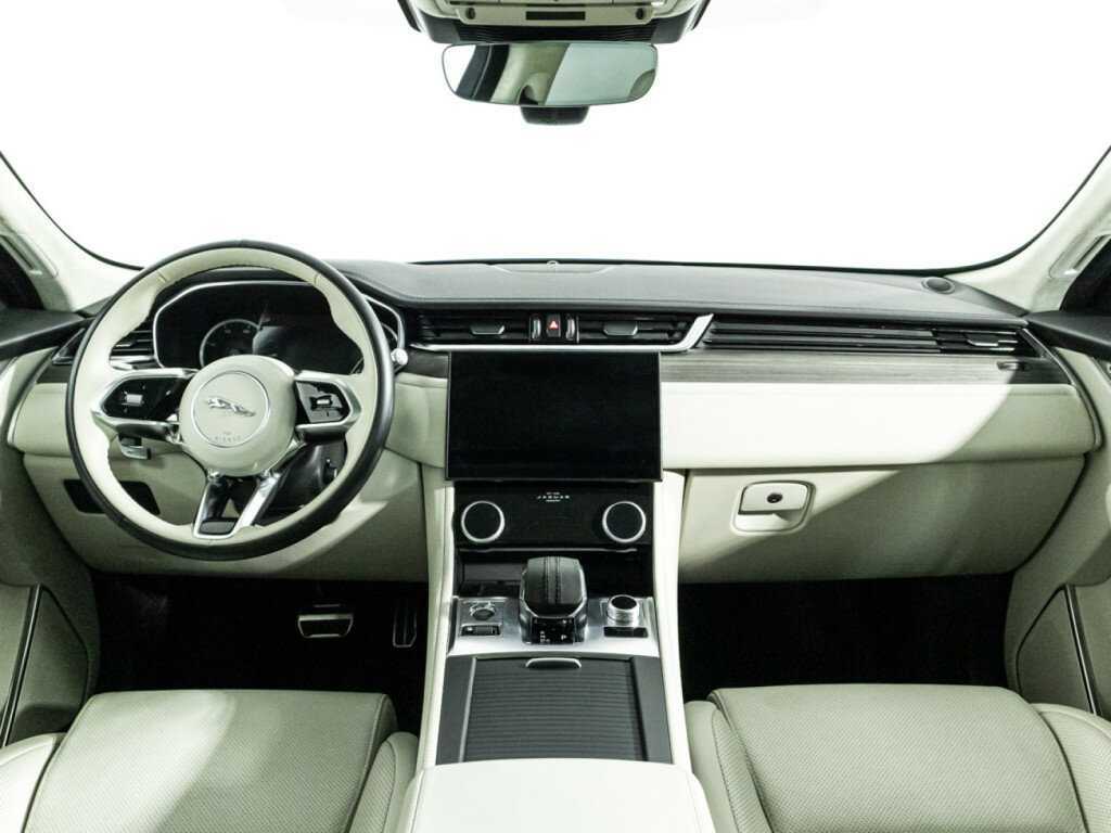 Jaguar F-Pace с пробегом — 2022 год. Фото: #12