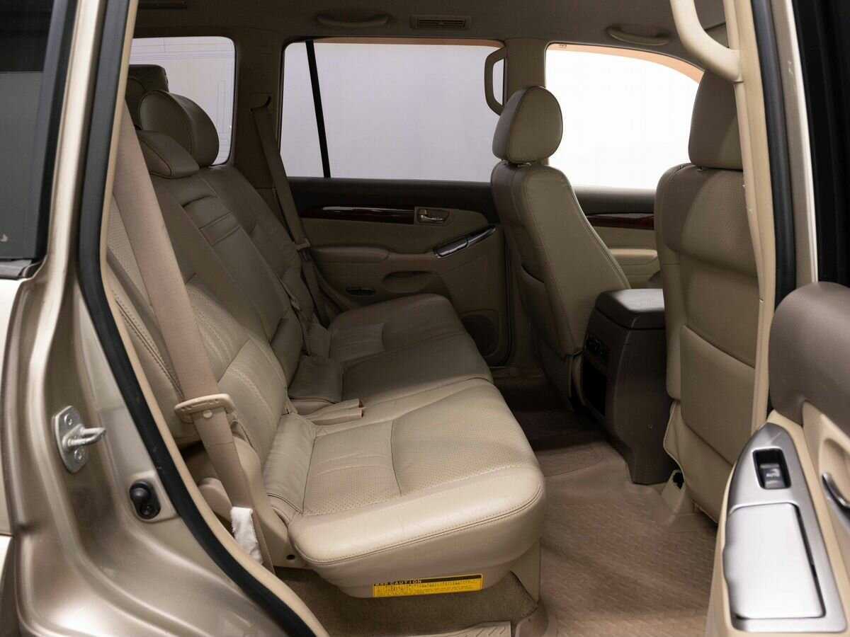 Toyota Land Cruiser Prado с пробегом — 2005 год. Фото: #9