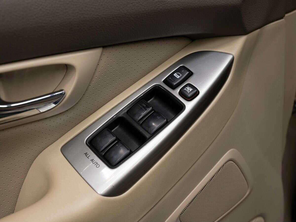 Toyota Land Cruiser Prado с пробегом — 2005 год. Фото: #15