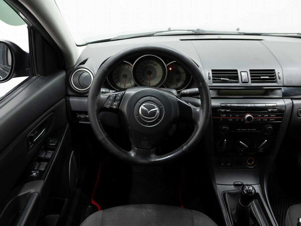Mazda 3 с пробегом — 2008 год. Фото: #6
