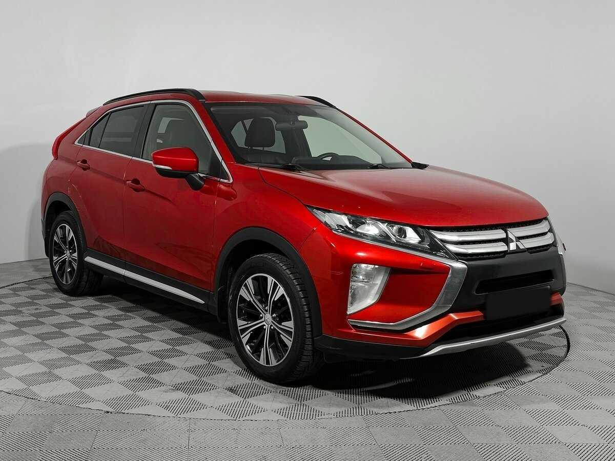 Mitsubishi Eclipse Cross с пробегом — 2018 год. Фото: #2