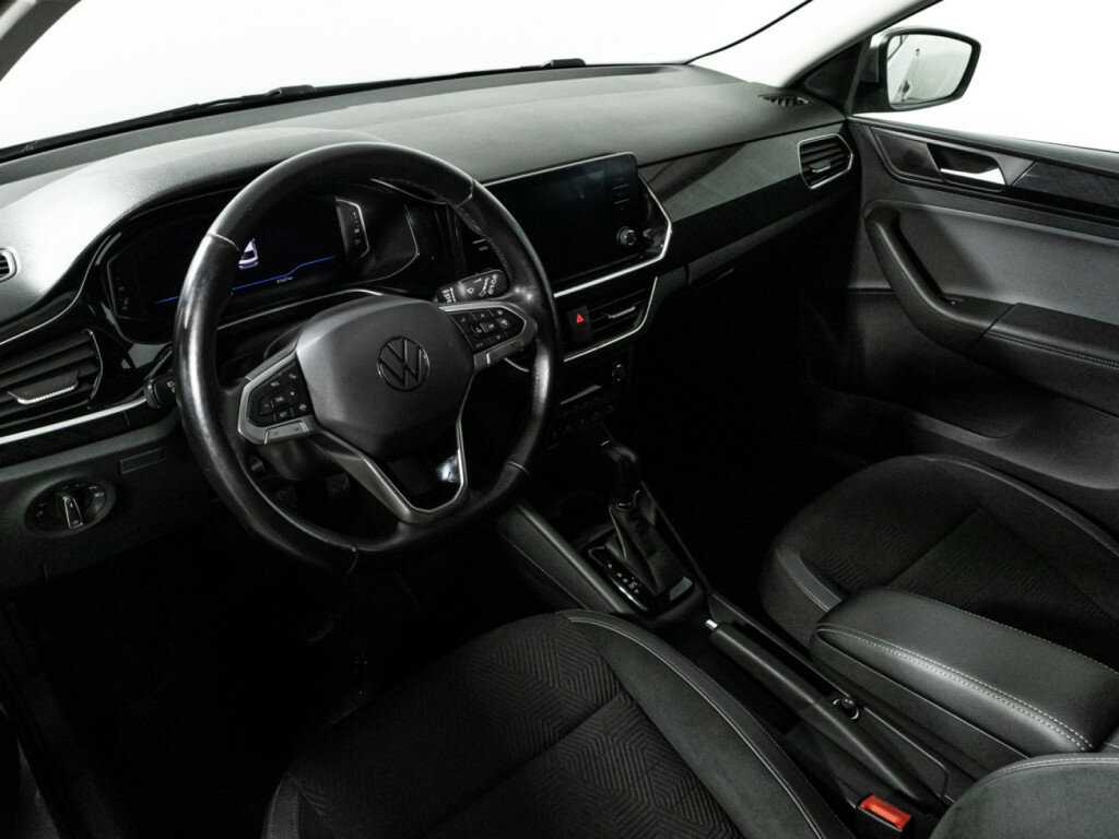 Volkswagen Polo с пробегом — 2020 год. Фото: #10