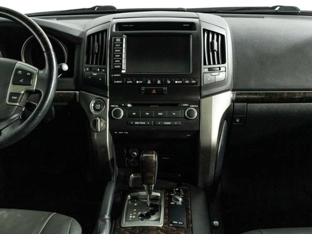 Toyota Land Cruiser с пробегом — 2008 год. Фото: #11