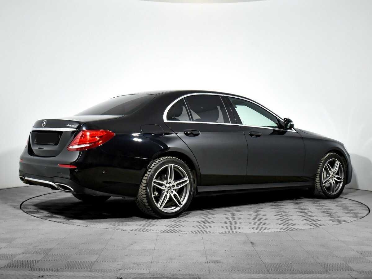 Mercedes-Benz E-Класс с пробегом — 2018 год. Фото: #3