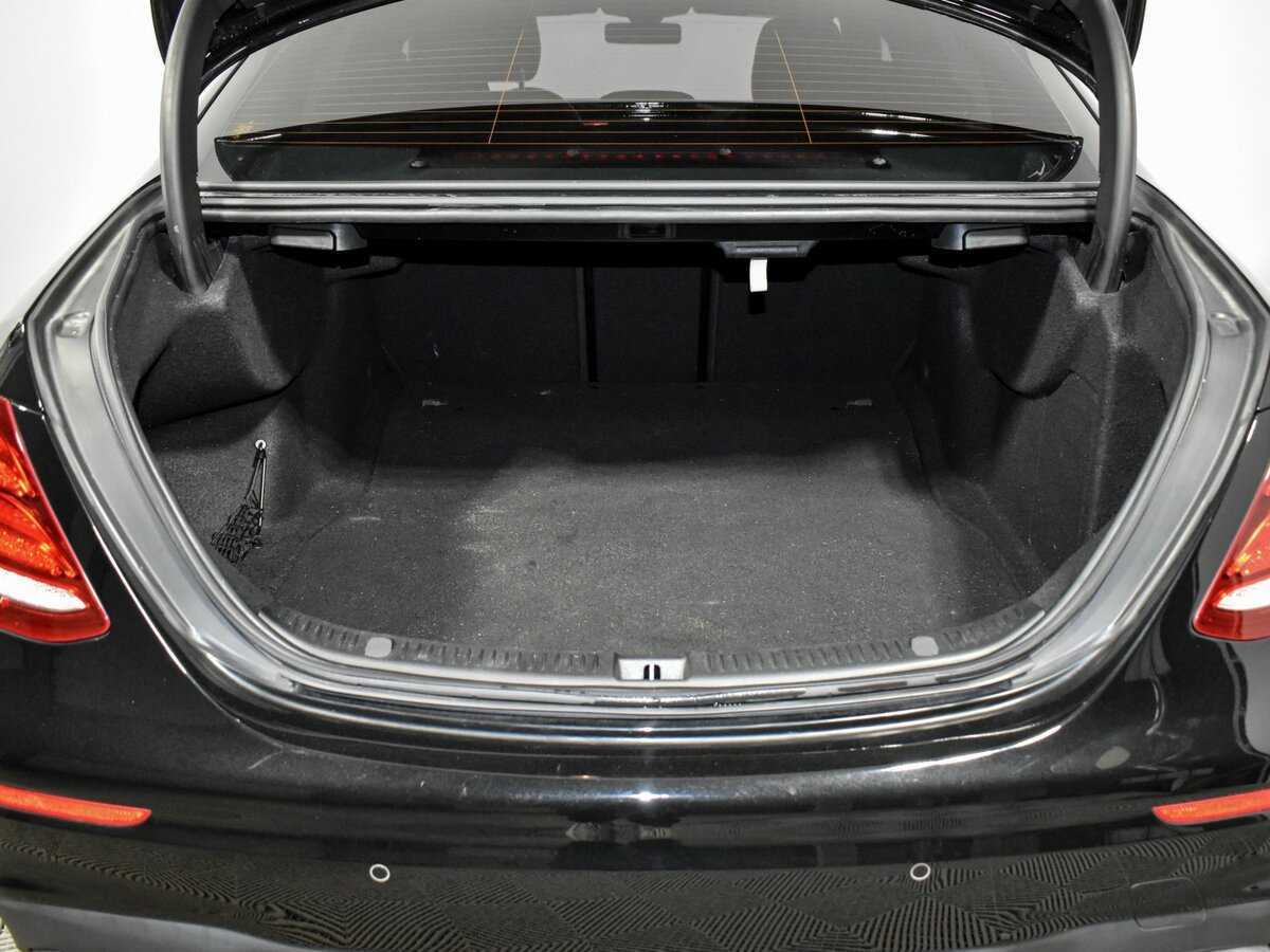 Mercedes-Benz E-Класс с пробегом — 2018 год. Фото: #16