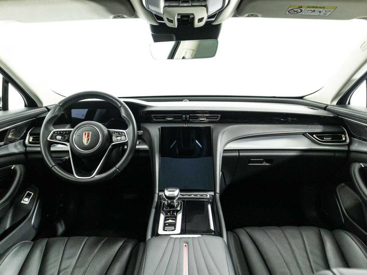 Hongqi H5 с пробегом — 2023 год. Фото: #12