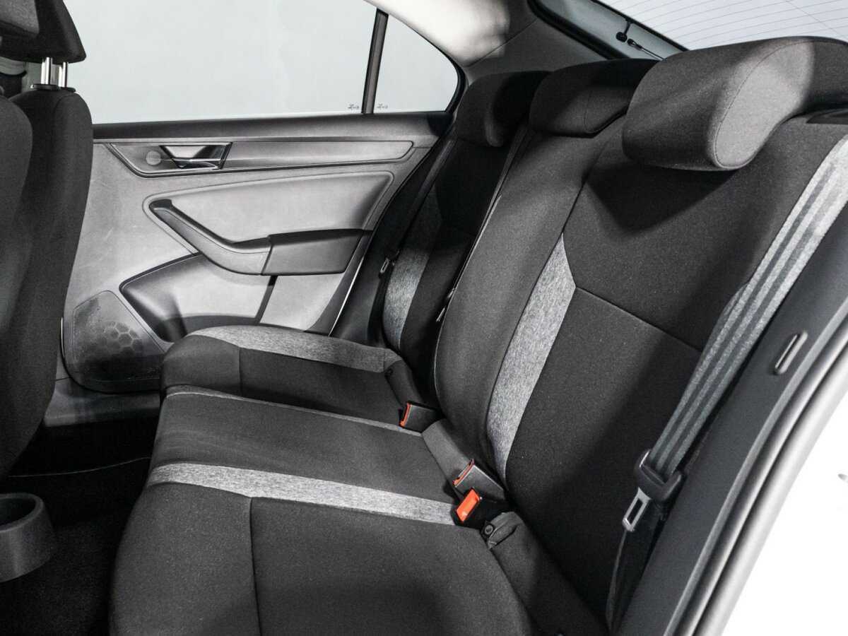 Skoda Rapid с пробегом — 2020 год. Фото: #9