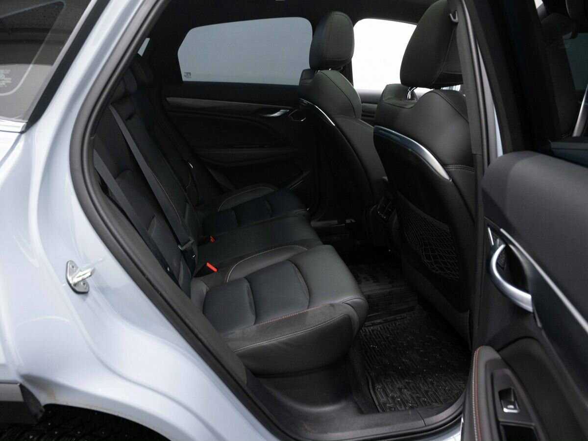 Geely Tugella с пробегом — 2023 год. Фото: #9