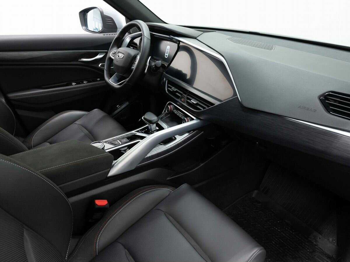 Geely Tugella с пробегом — 2023 год. Фото: #10